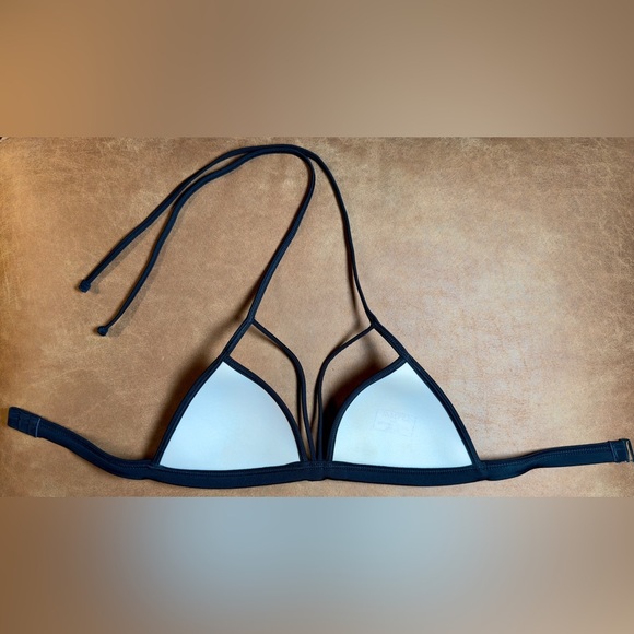 PINK Victoria's Secret | Swimsuit Top | Color: Pink/Black | Women's Small (S) - Picture 2 of 5